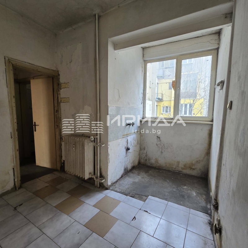 Продава 3-СТАЕН, гр. София, Банишора, снимка 6 - Апартаменти - 53344038