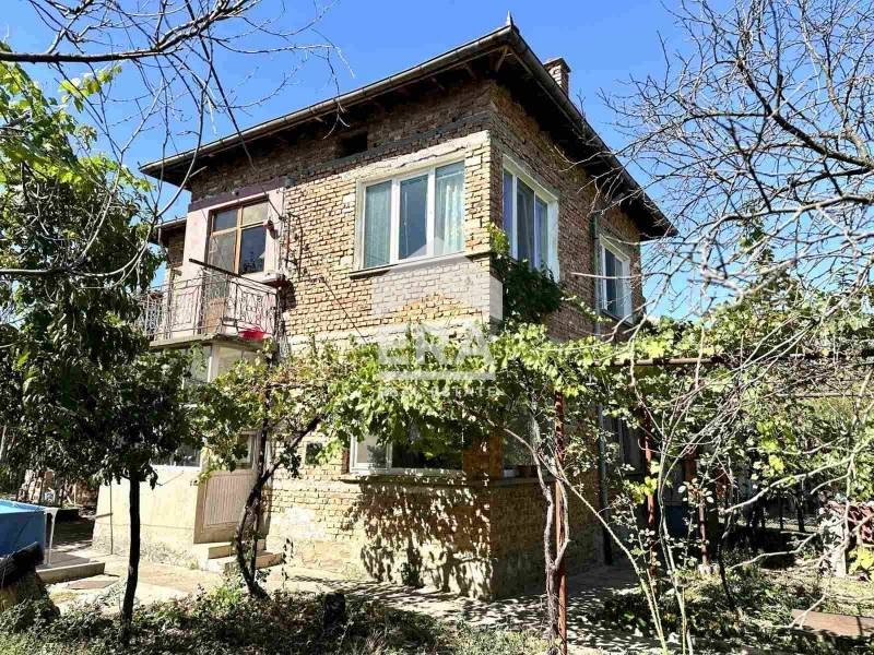 Продава КЪЩА, гр. Дебелец, област Велико Търново, снимка 17 - Къщи - 54678616