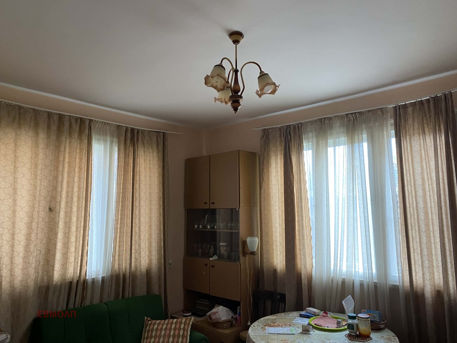 Продава ЕТАЖ ОТ КЪЩА, гр. Пловдив, Кършияка, снимка 2 - Етаж от къща - 52605937