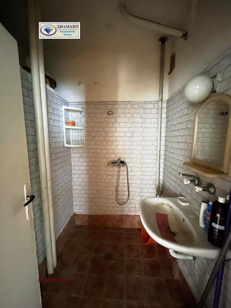 Eladó  2 hálószobás Ruse , Centar , 90 négyzetméter | 38977205 - kép [9]