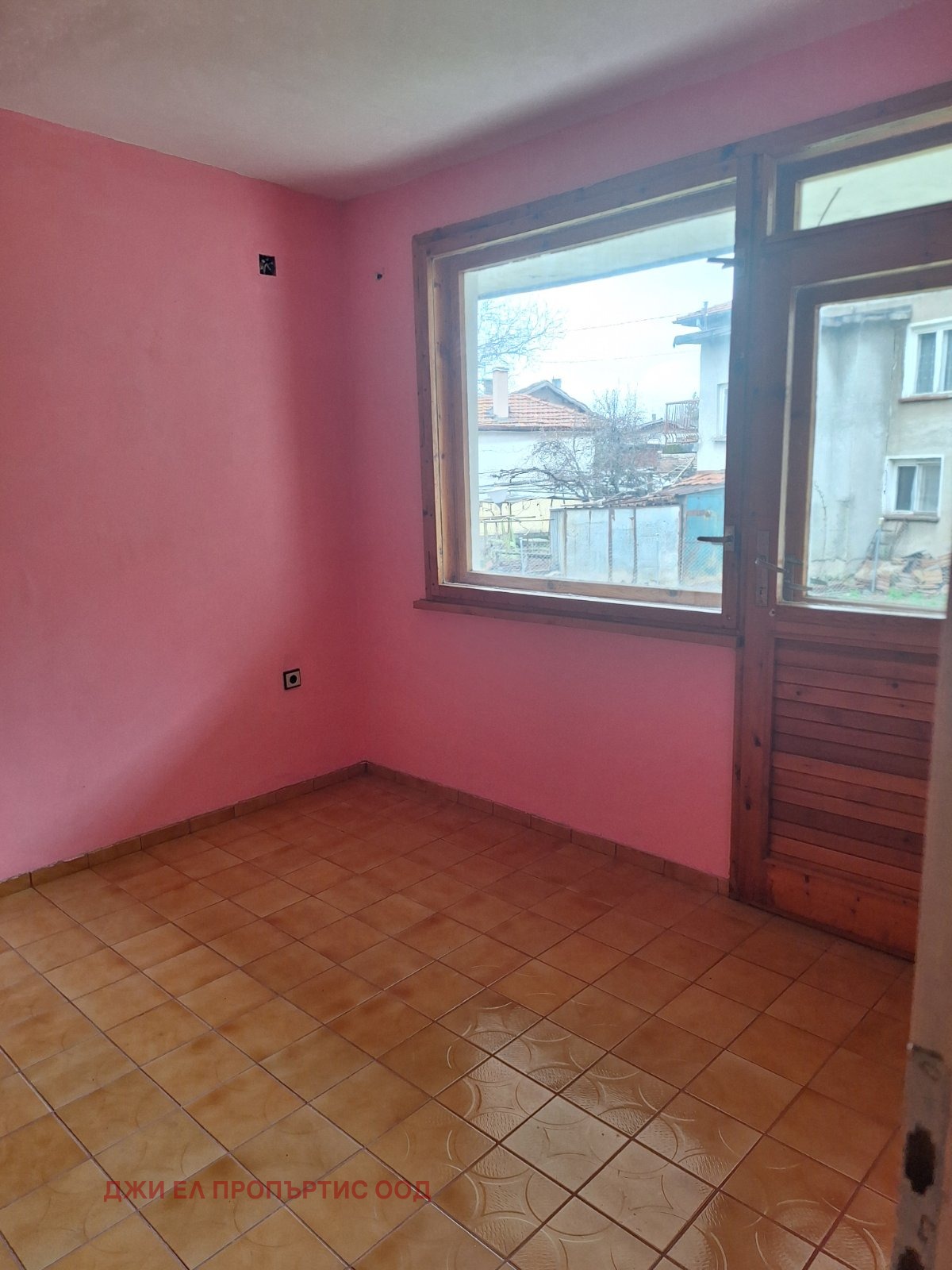 Продава КЪЩА, гр. София, с. Кътина, снимка 2 - Къщи - 54077811