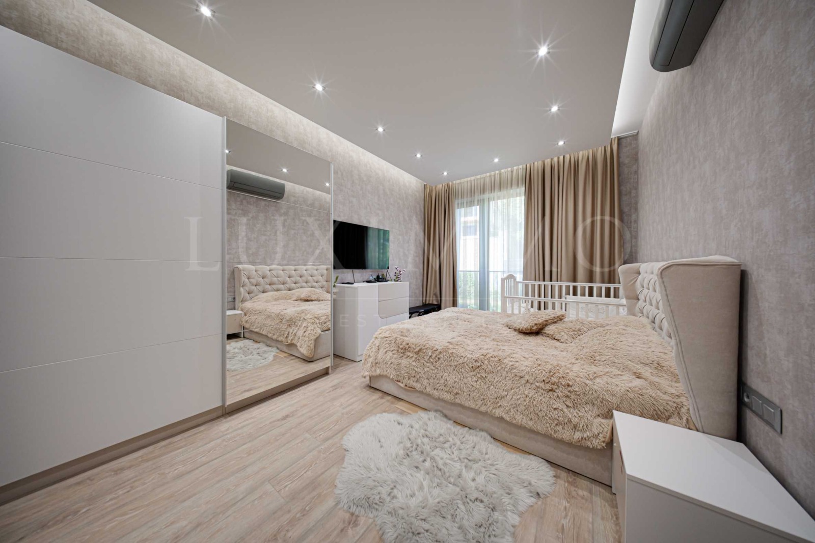 Продава КЪЩА, гр. София, в.з.Киноцентъра, снимка 14 - Къщи - 54132659