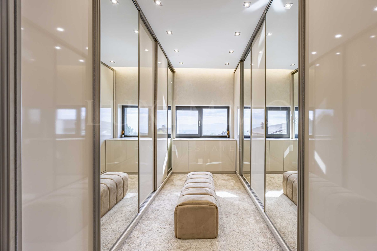 Продава КЪЩА, гр. София, в.з.Киноцентъра, снимка 16 - Къщи - 54132659