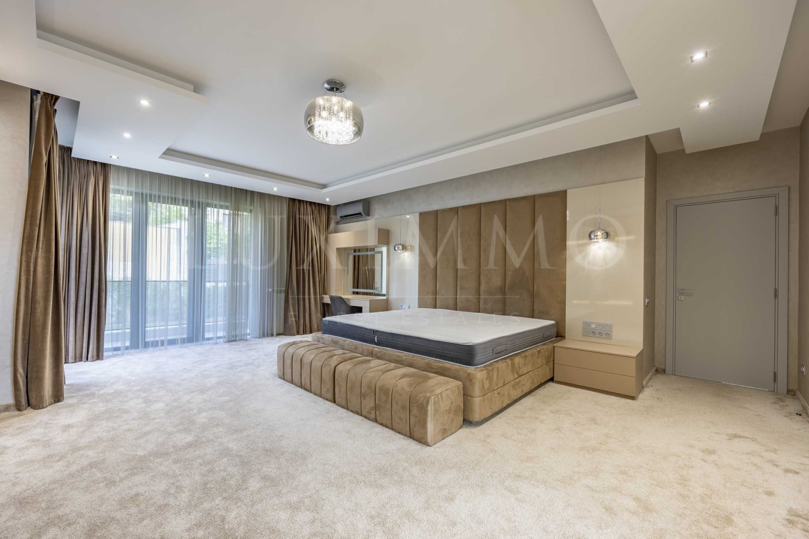 Продава КЪЩА, гр. София, в.з.Киноцентъра, снимка 15 - Къщи - 54132659