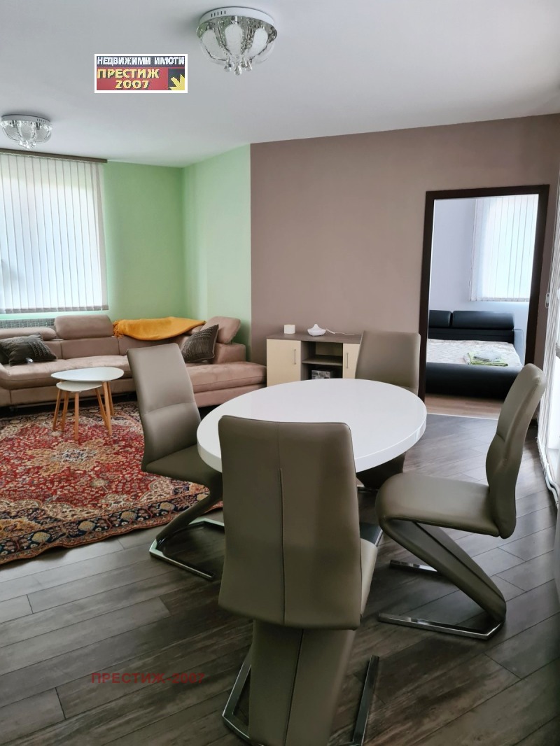 Продава 3-СТАЕН в град Шумен, Добруджански - 92 кв.м / 158 500.48 € » 310 000 лв., ПРЕСТИЖ-2007