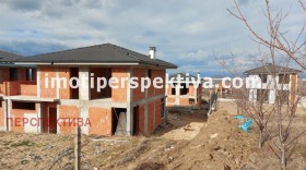 Продажба на къщи в област Пловдив — страница 9 - изображение 1 