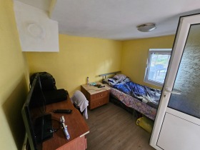 Casa Zhitnitsa, Razgrad