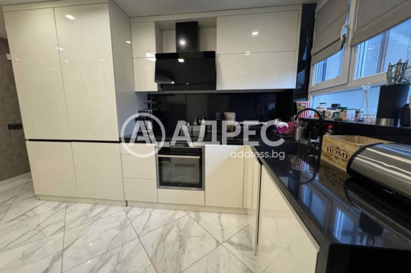 Продава 3-СТАЕН, гр. София, Света Троица, снимка 6 - Апартаменти - 52687389