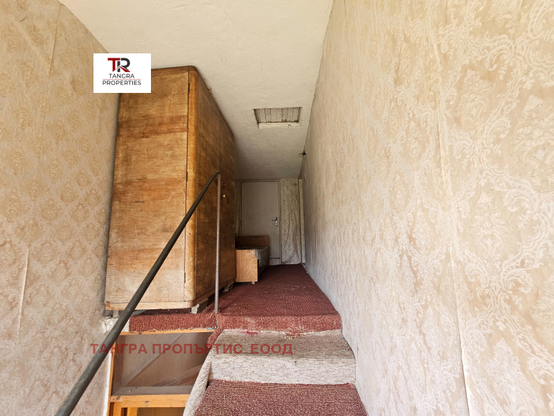 Продава ВИЛА, с. Долни Раковец, област Перник, снимка 16 - Вили - 52181550