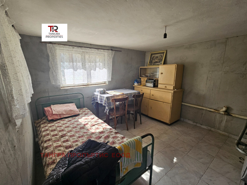 Продава ВИЛА, с. Долни Раковец, област Перник, снимка 7 - Вили - 52181550