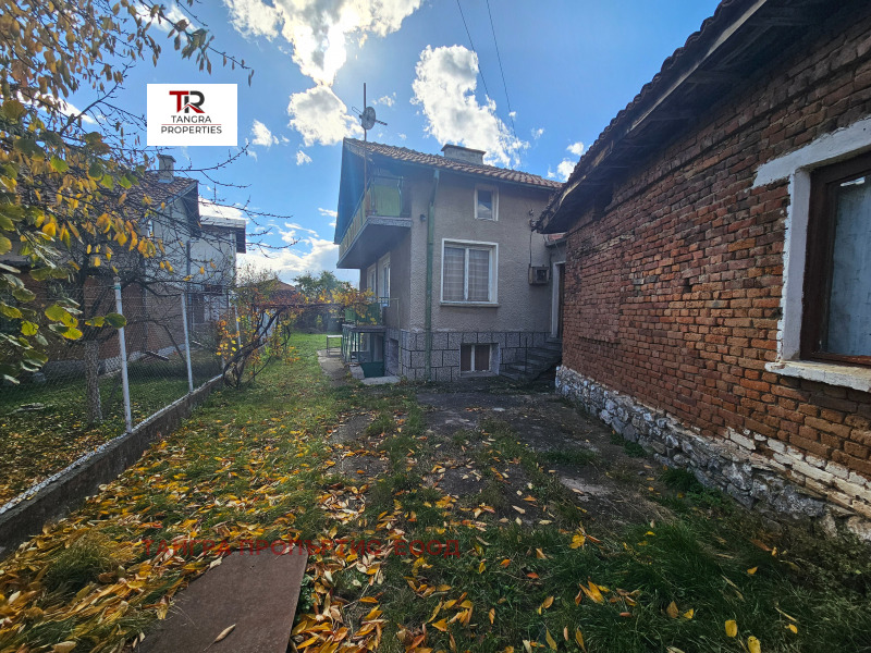 Продава ВИЛА, с. Долни Раковец, област Перник, снимка 2 - Вили - 52181550