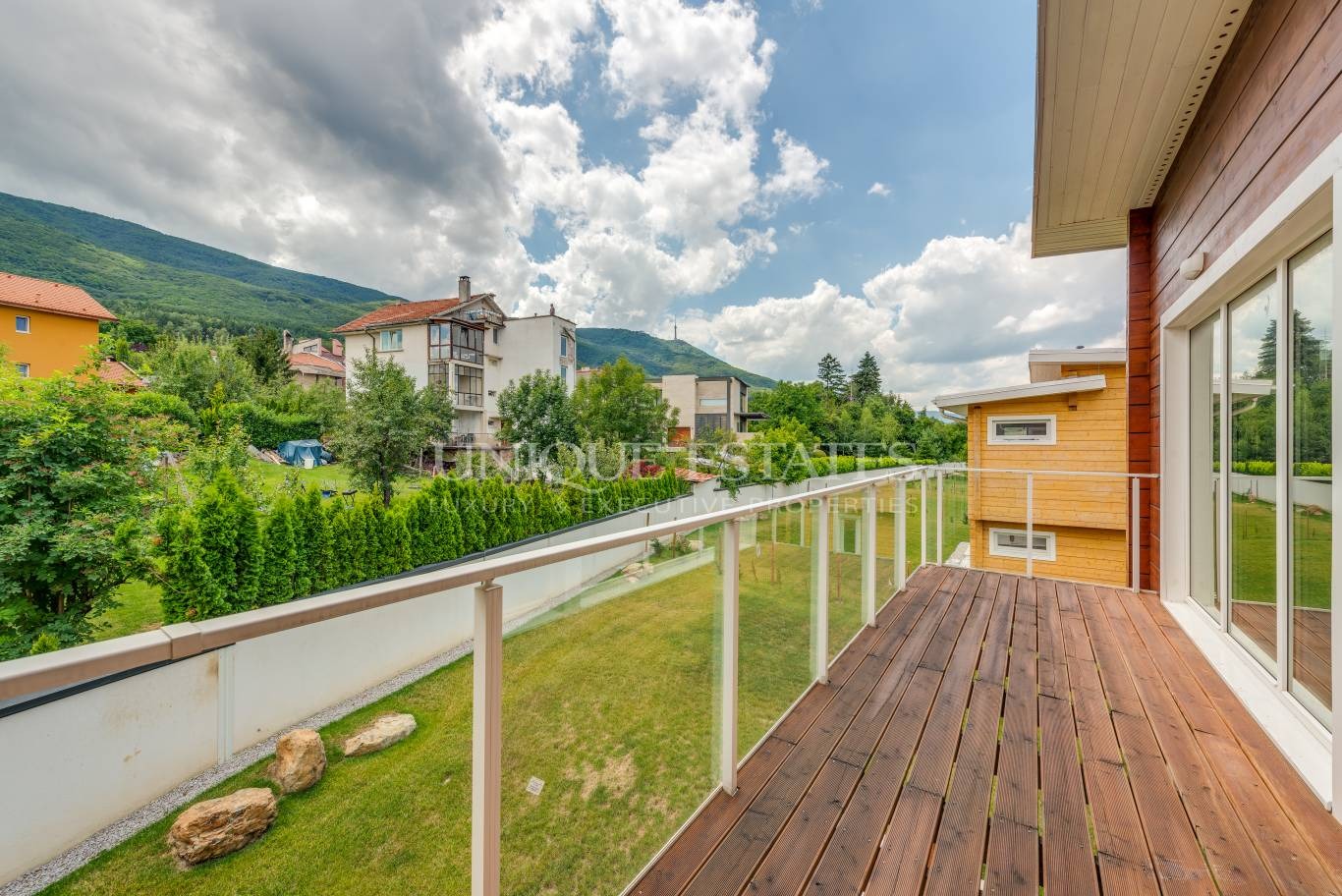 Продава КЪЩА, гр. София, Бояна, снимка 2 - Къщи - 46881681
