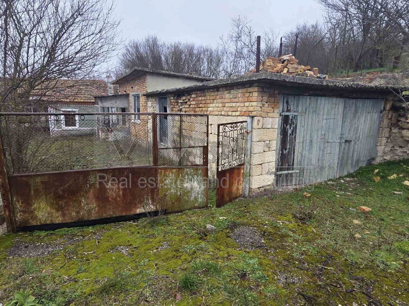 Продава КЪЩА, с. Брестак, област Варна