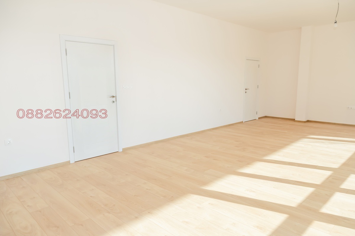 Продава КЪЩА, гр. Варна, Бриз, снимка 2 - Къщи - 53868941