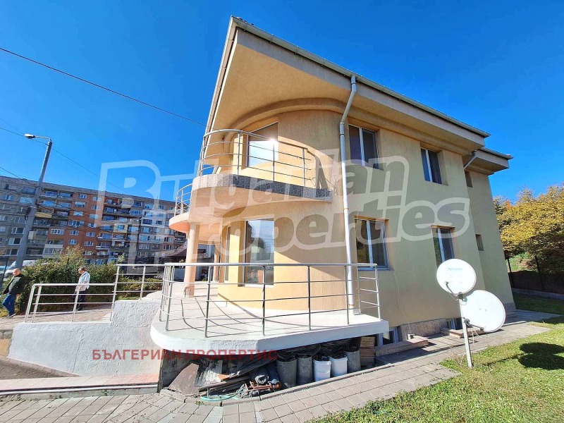 De vânzare  Casa Pernic , Iztoc , 303 mp | 88999974 - imagine [4]