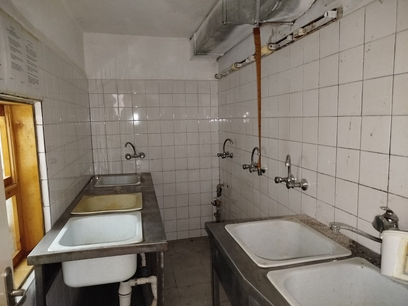 Продава БИЗНЕС ИМОТ, гр. Русе, Чародейка - Юг, снимка 12 - Други - 49402997