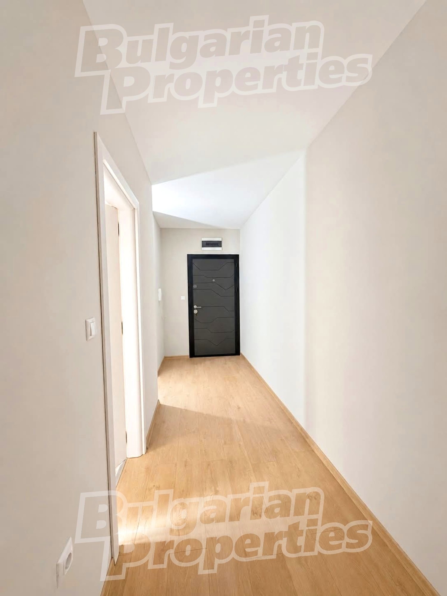 Продава 3-СТАЕН, гр. Варна, Център, снимка 5 - Апартаменти - 54945161
