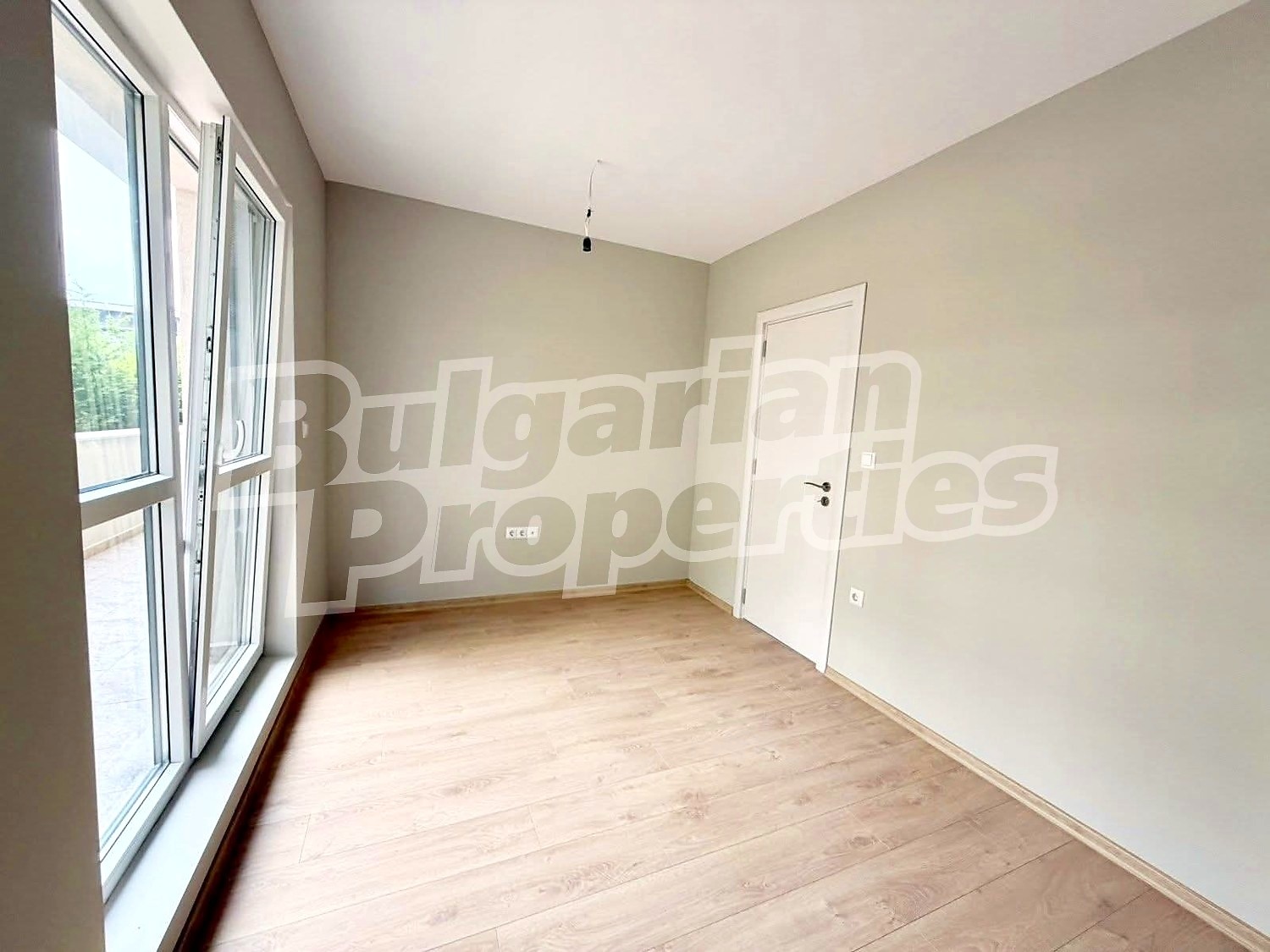 Продава 3-СТАЕН, гр. Варна, Център, снимка 3 - Апартаменти - 54945161