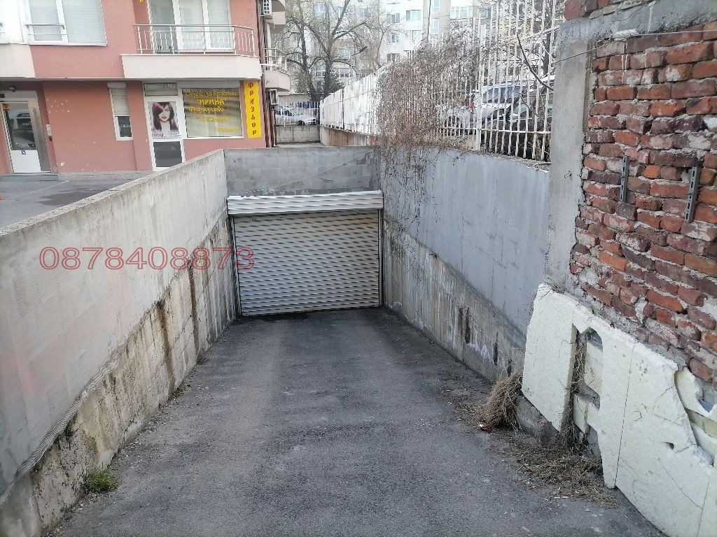 Продава ГАРАЖ, ПАРКОМЯСТО, гр. София, Люлин 6, снимка 5 - Гаражи и паркоместа - 53750384