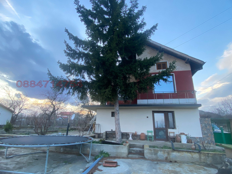Продава ВИЛА в град Монтана, м-т Палековото - 64 кв.м / 75 000 € » 146 687.25 лв.
