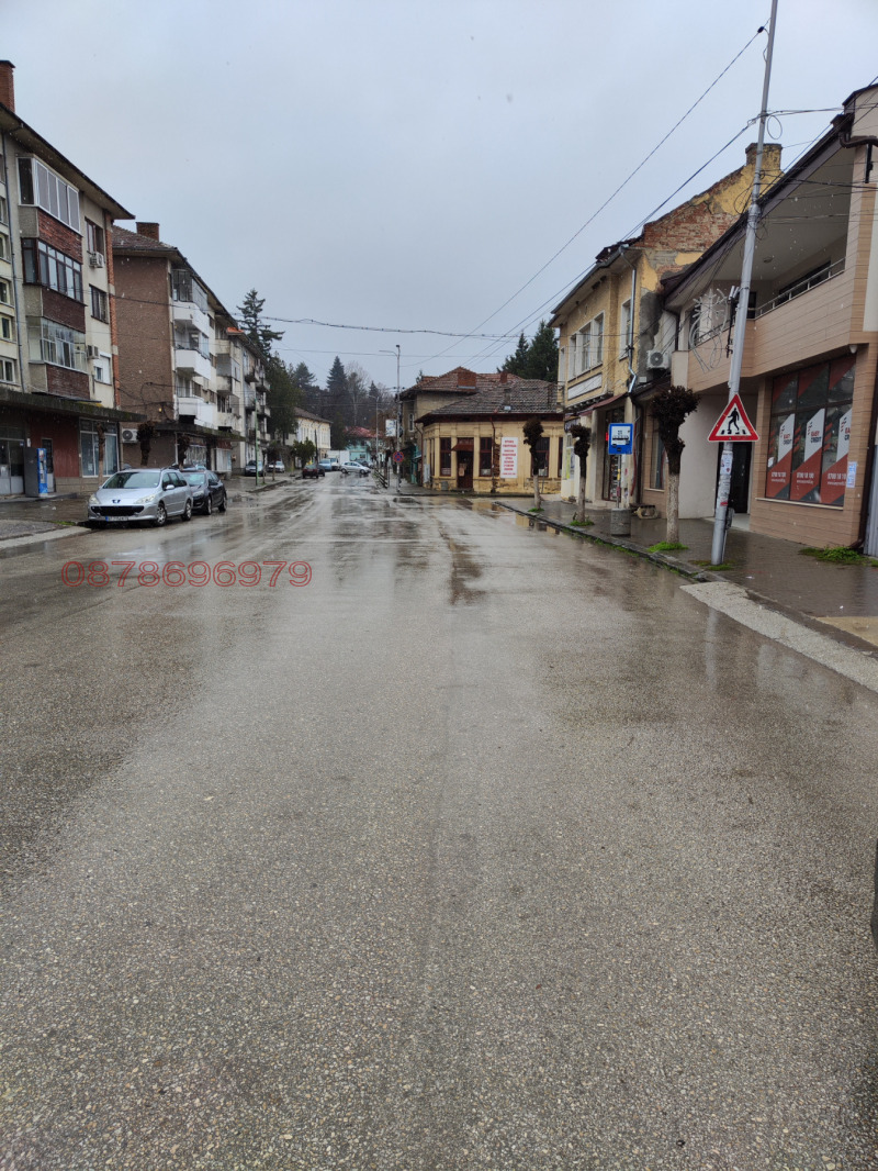 Продава 4-СТАЕН, гр. Дебелец, област Велико Търново, снимка 2 - Апартаменти - 52909370