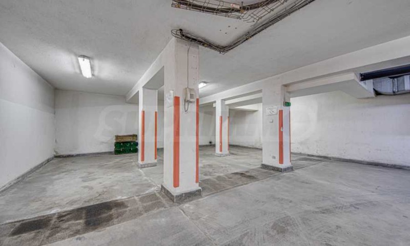 Продава ГАРАЖ, ПАРКОМЯСТО, гр. София, Център, снимка 2 - Гаражи и паркоместа - 53234741