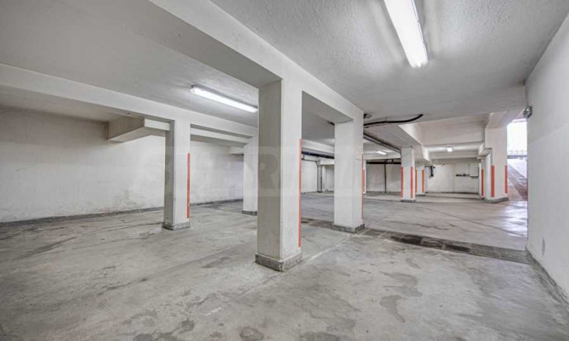 Продава ГАРАЖ, ПАРКОМЯСТО, гр. София, Център, снимка 3 - Гаражи и паркоместа - 53234741
