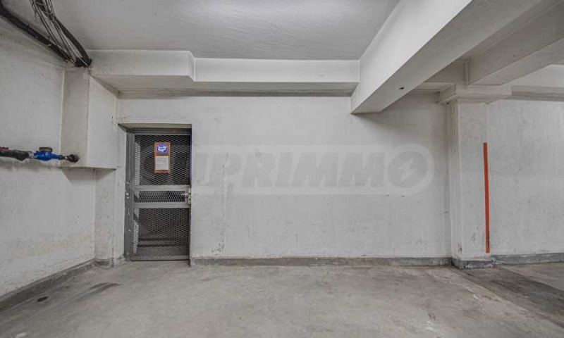 Продава ГАРАЖ, ПАРКОМЯСТО, гр. София, Център, снимка 9 - Гаражи и паркоместа - 53234741