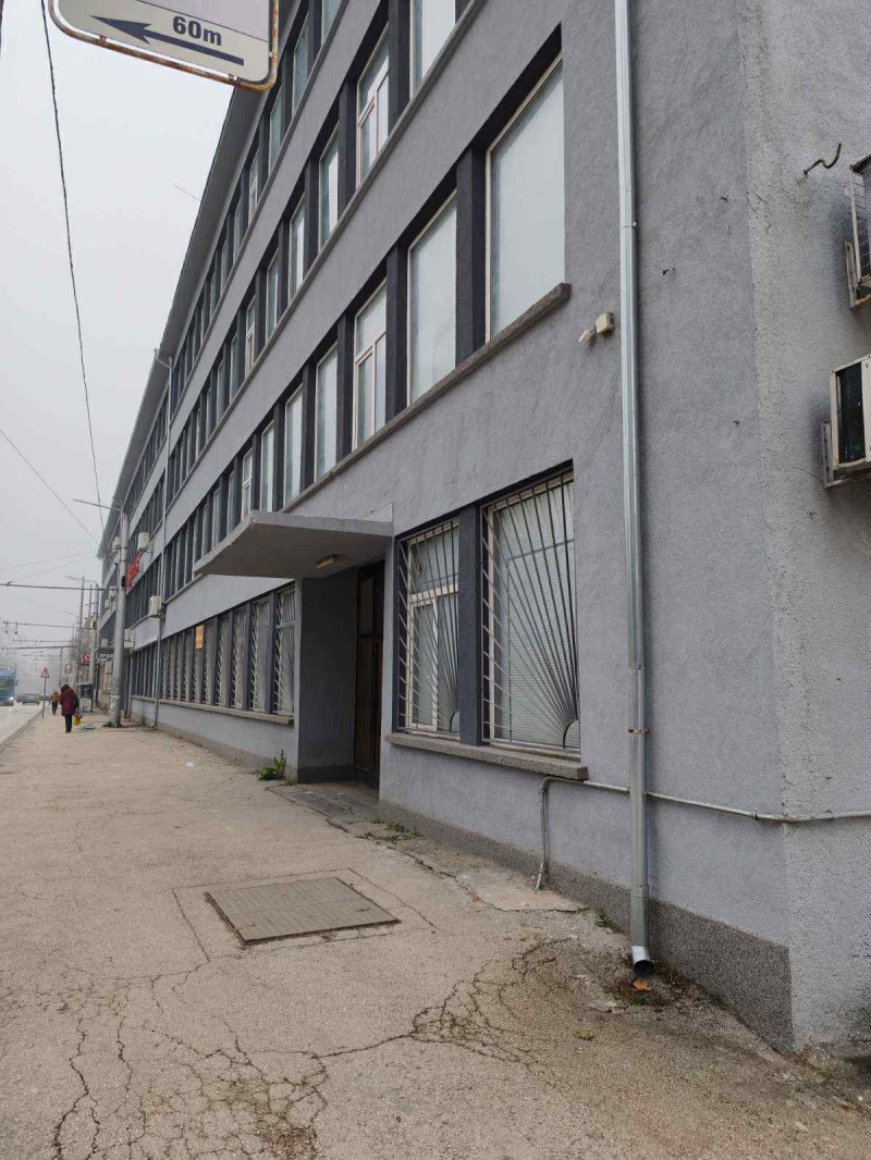 Продава ПРОМ. ПОМЕЩЕНИЕ, гр. Плевен, Широк център, снимка 3 - Производствени сгради - 52864224