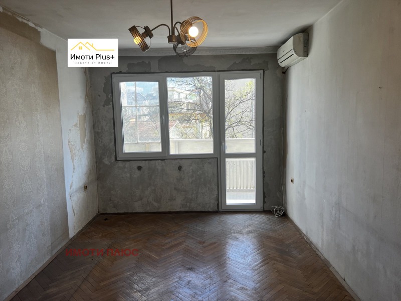 Продава  2-стаен град Шумен , Пазара , 62 кв.м | 17439333 - изображение [2]