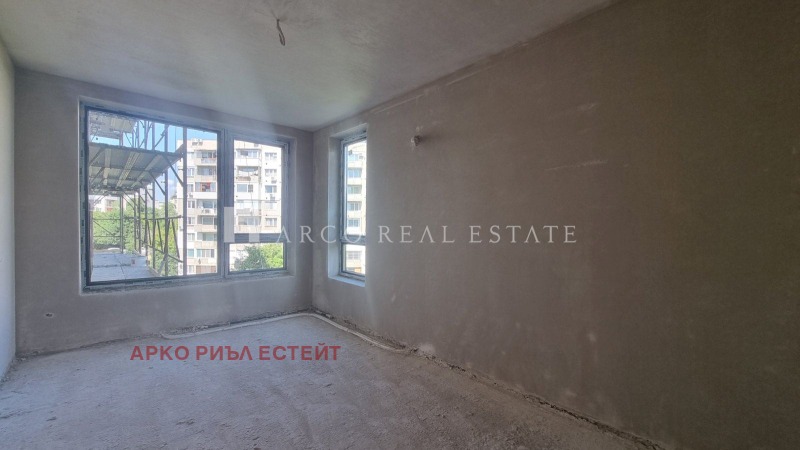 Til salgs  1 soverom Sofia , Slatina , 73 kvm | 97864740 - bilde [5]