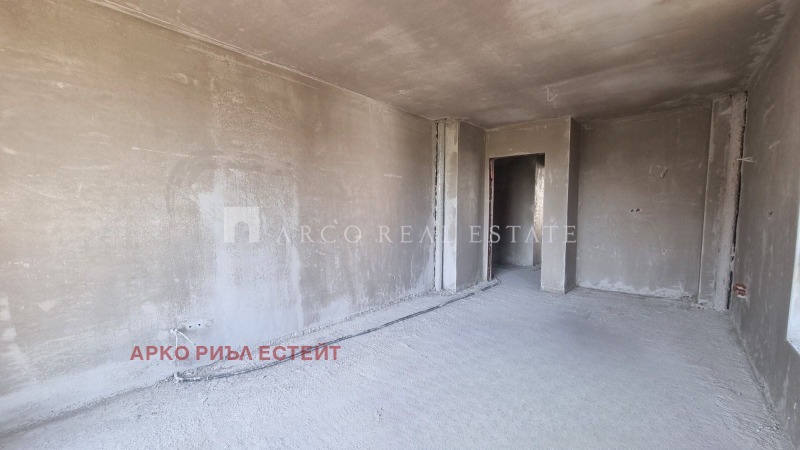 Til salgs  1 soverom Sofia , Slatina , 73 kvm | 97864740 - bilde [2]
