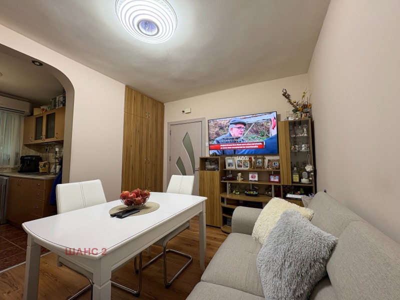 Продава 3-СТАЕН, гр. Варна, Лятно кино Тракия, снимка 2 - Апартаменти - 52275357