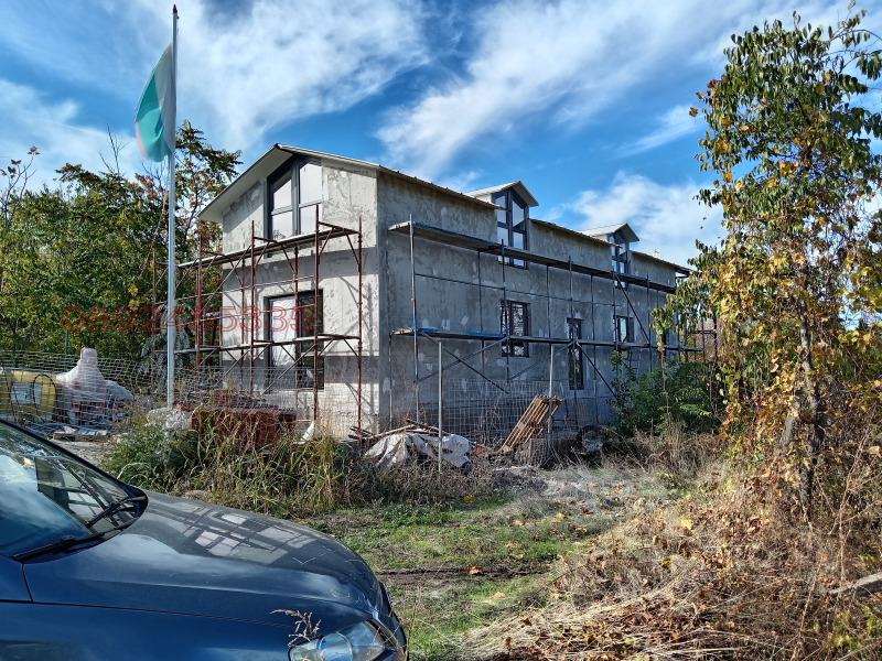 Продава КЪЩА, с. Марково, област Пловдив, снимка 4 - Къщи - 52779471