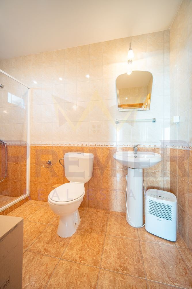 Продава КЪЩА, гр. Балчик, област Добрич, снимка 7 - Къщи - 53782273