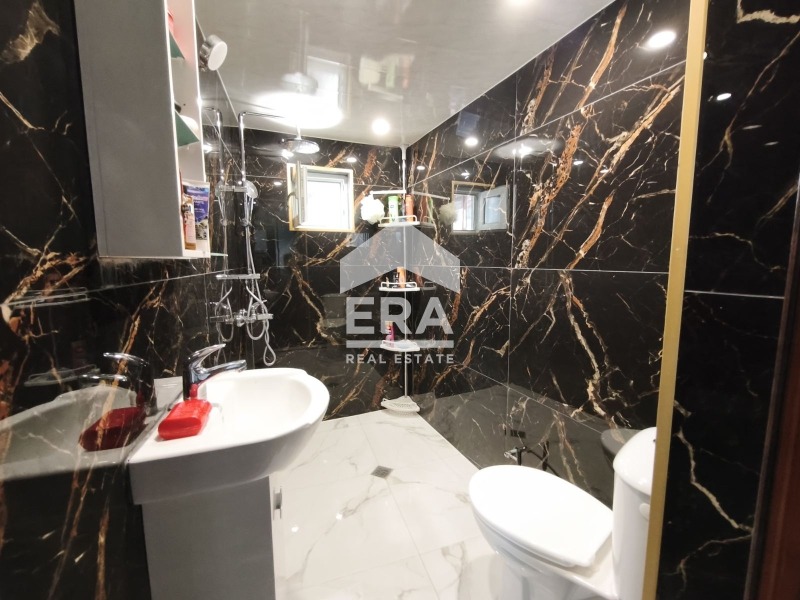 Продава КЪЩА, гр. Ямбол, Боровец, снимка 10 - Къщи - 56370041