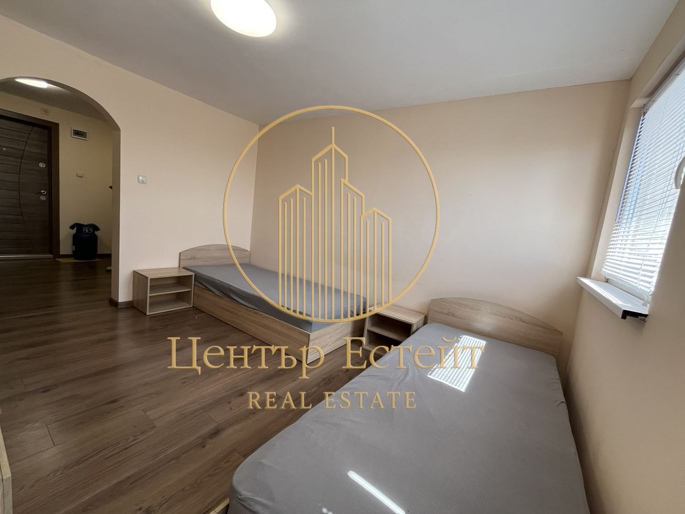 Продава АТЕЛИЕ, ТАВАН, гр. Плевен, Дружба 3, снимка 2 - Апартаменти - 54346268