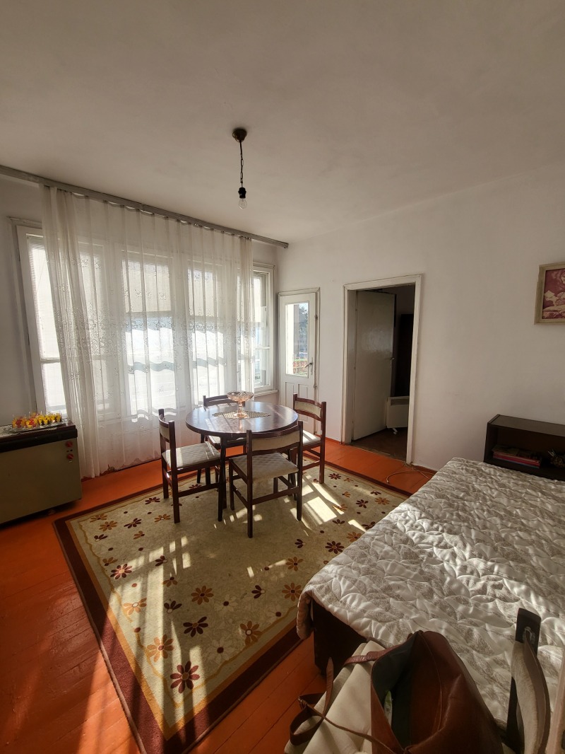 À venda  Mais de 3 quartos Pleven , Idealen centar , 110 m² | 77229162