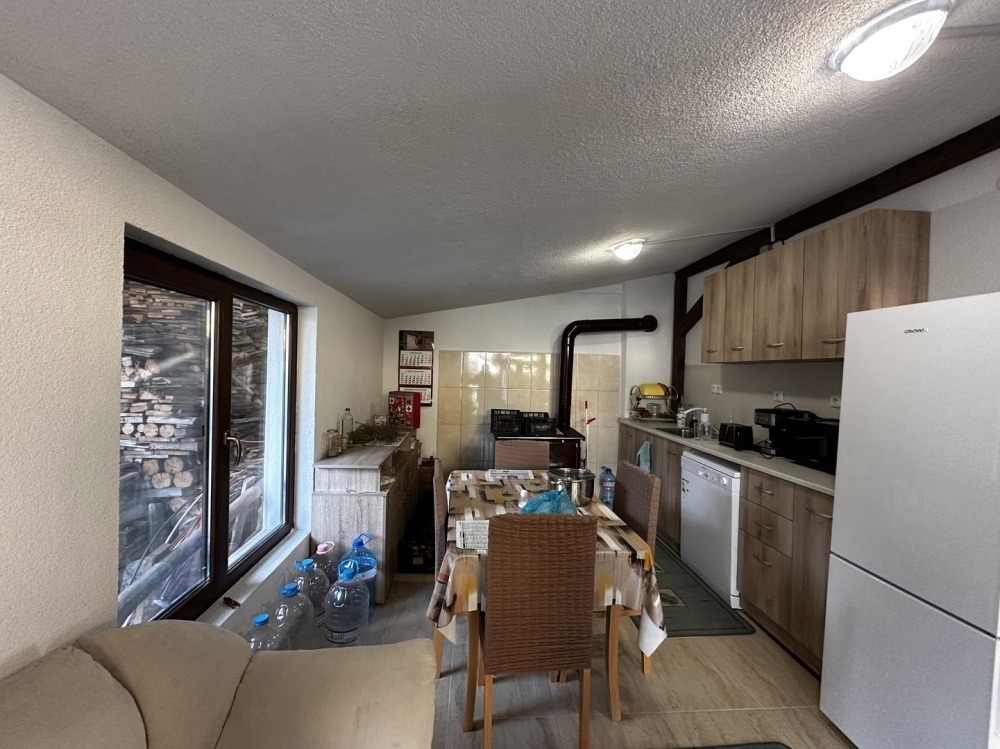 Продава КЪЩА, с. Горна Митрополия, област Плевен, снимка 5 - Къщи - 54304031