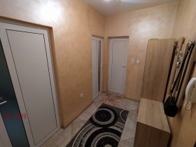 1 chambre Tsentar, Choumen 5