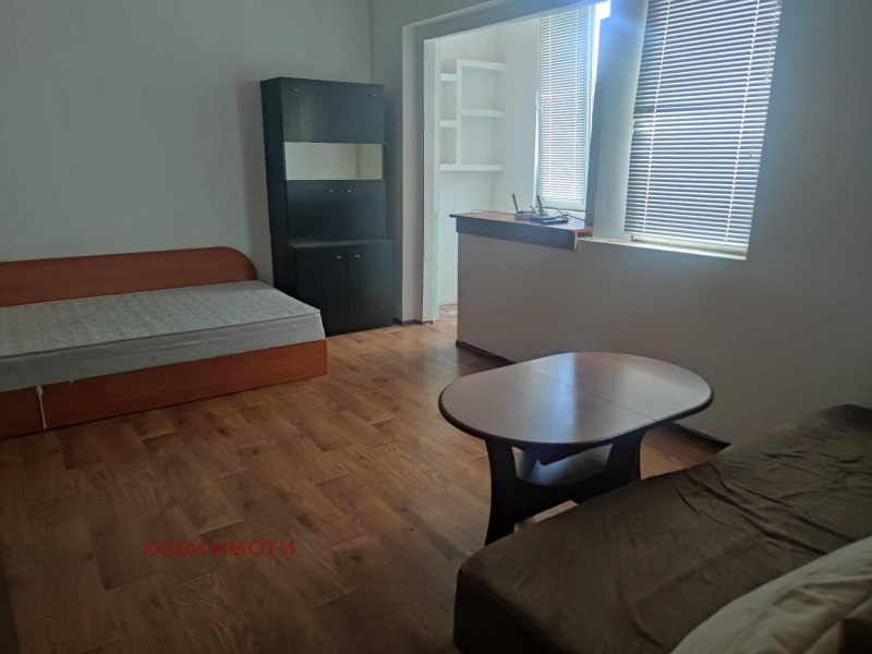 Продава 1-СТАЕН, гр. Пловдив, Тракия, снимка 2 - Апартаменти - 52797706