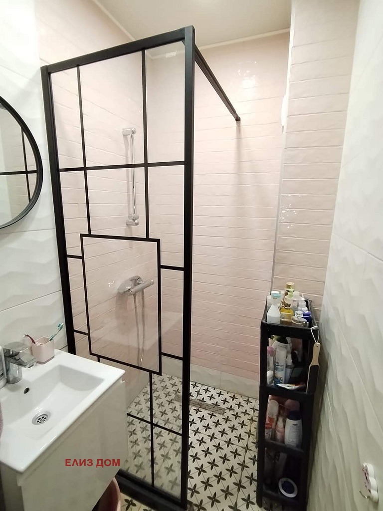 De vânzare  2 dormitoare Varna , Confuto , 90 mp | 42184556 - imagine [13]