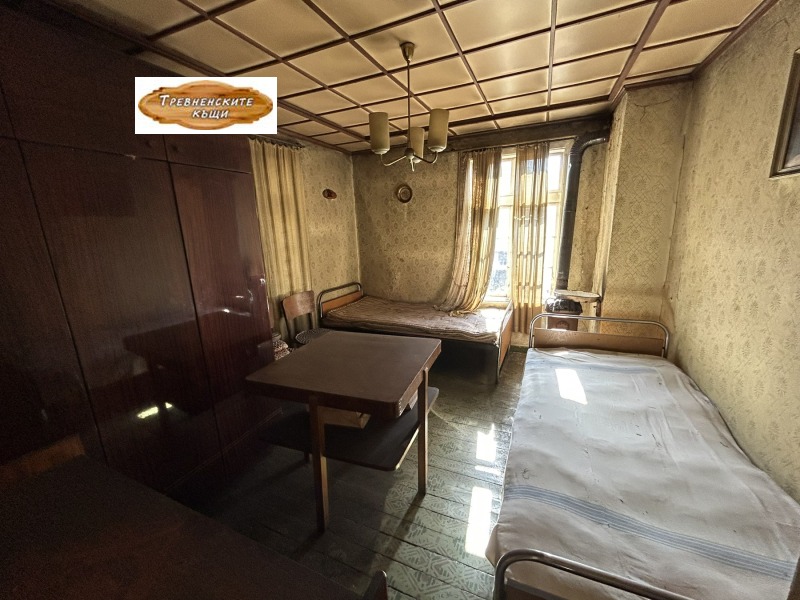 Продава ЕТАЖ ОТ КЪЩА, гр. Трявна, област Габрово, снимка 8 - Етаж от къща - 52823773