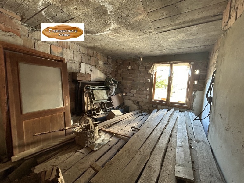 Продава ЕТАЖ ОТ КЪЩА, гр. Трявна, област Габрово, снимка 12 - Етаж от къща - 52823773