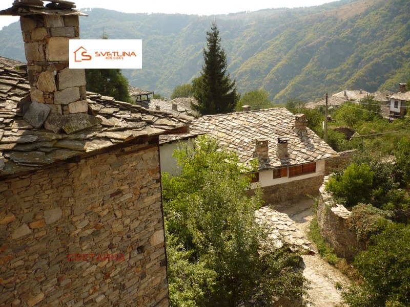 Продава ПАРЦЕЛ в област Благоевград, с. Ковачевица - 335 кв.м / 25 000 € » 48 895.75 лв., СВЕТЛИНА