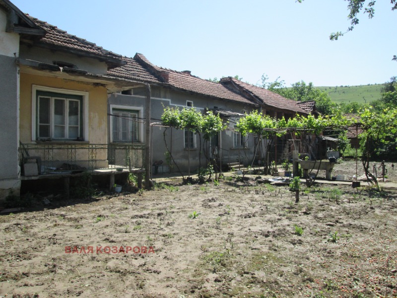 Till salu  Hus region Pleven , Orehovica , 60 kvm | 74068638 - bild [2]