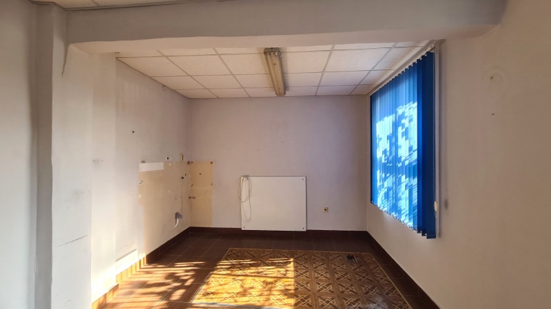 Продава КЪЩА, гр. Ихтиман, област София област, снимка 6 - Къщи - 52439760