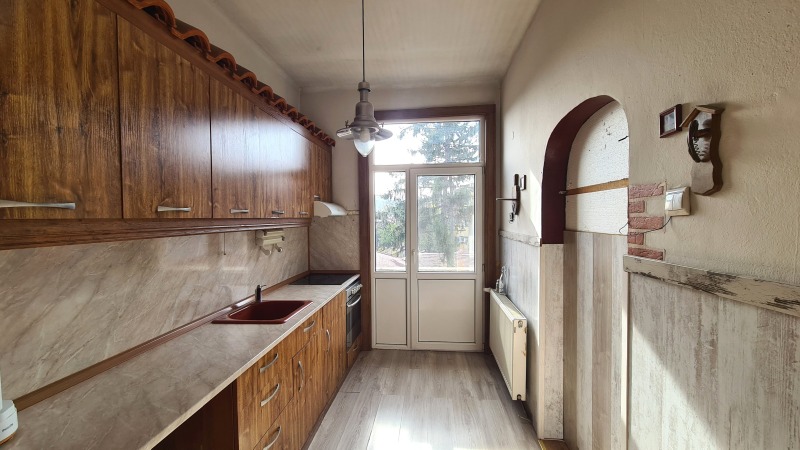 Продава КЪЩА, гр. Ихтиман, област София област, снимка 2 - Къщи - 52439760