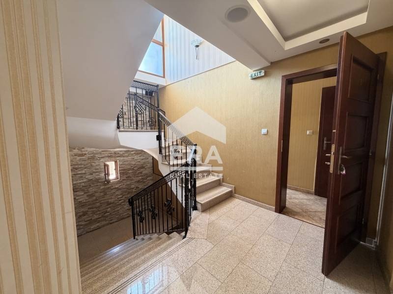 Продава ХОТЕЛ, гр. Варна, к.к. Чайка, снимка 11 - Хотели - 54627257
