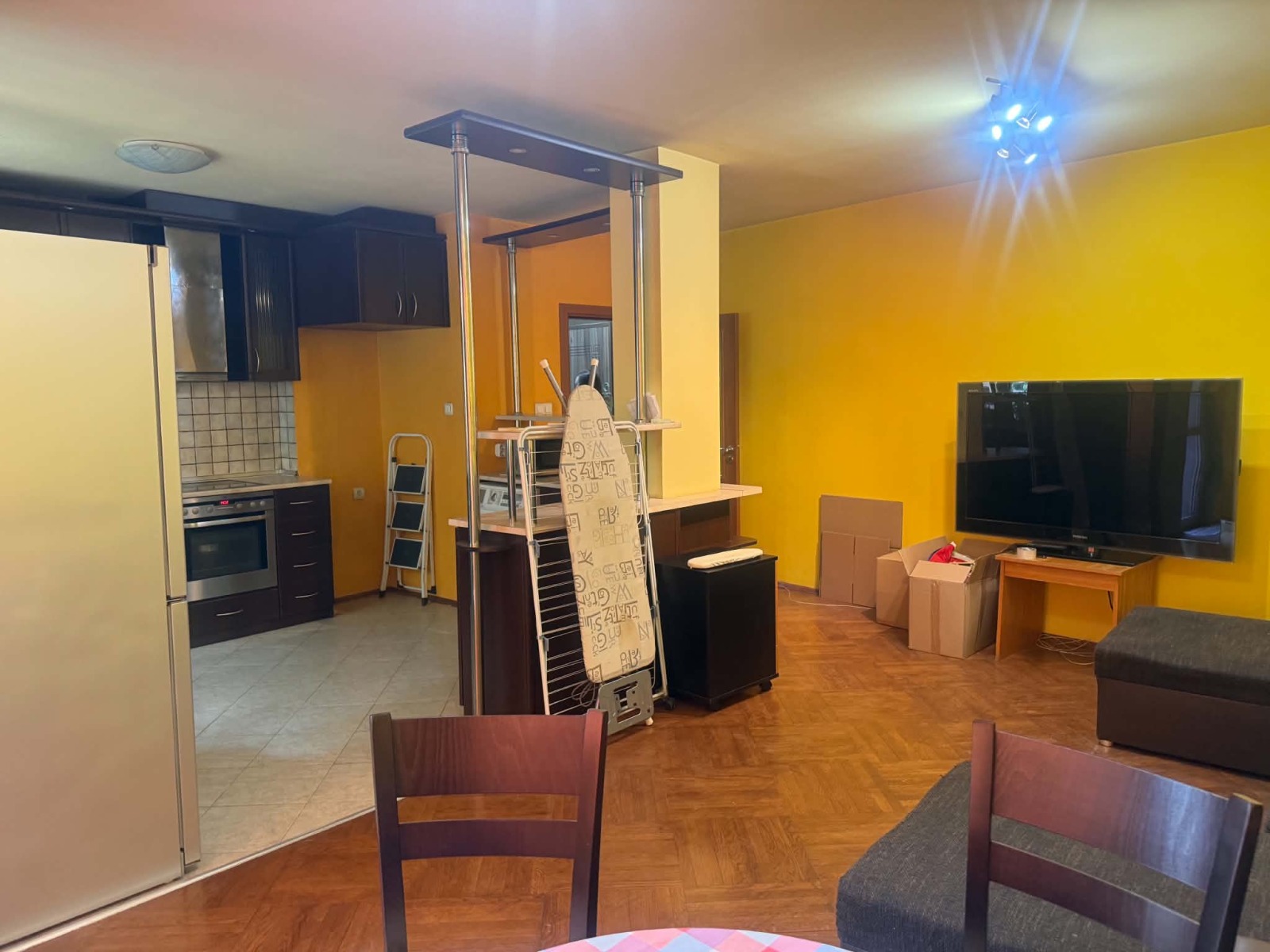 Продава 2-СТАЕН, гр. Плевен, Идеален център, снимка 10 - Апартаменти - 56362288